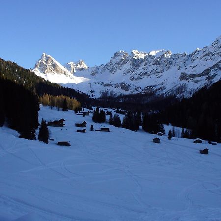 Hotel El Geiger Pozza di Fassa Exteriér fotografie
