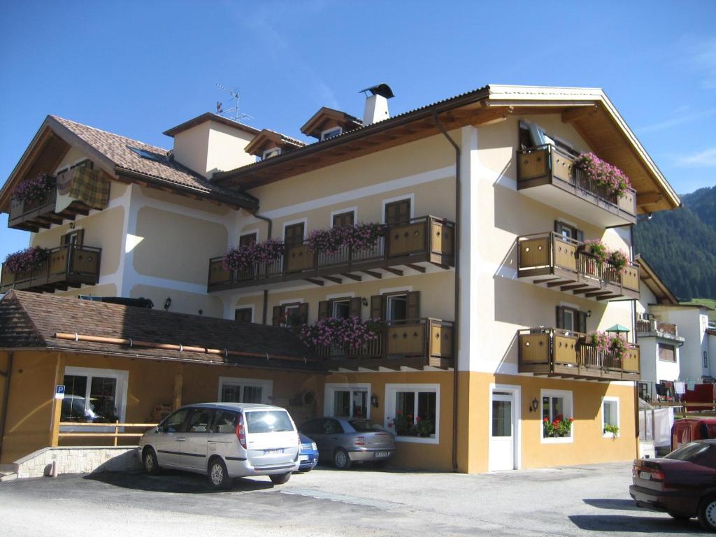 Hotel El Geiger Pozza di Fassa Exteriér fotografie